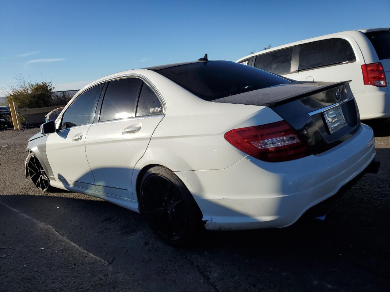 Image 2 of 2014 MERCEDES-BENZ C 350 2014 with VIN WDDGF5HB7EA932414