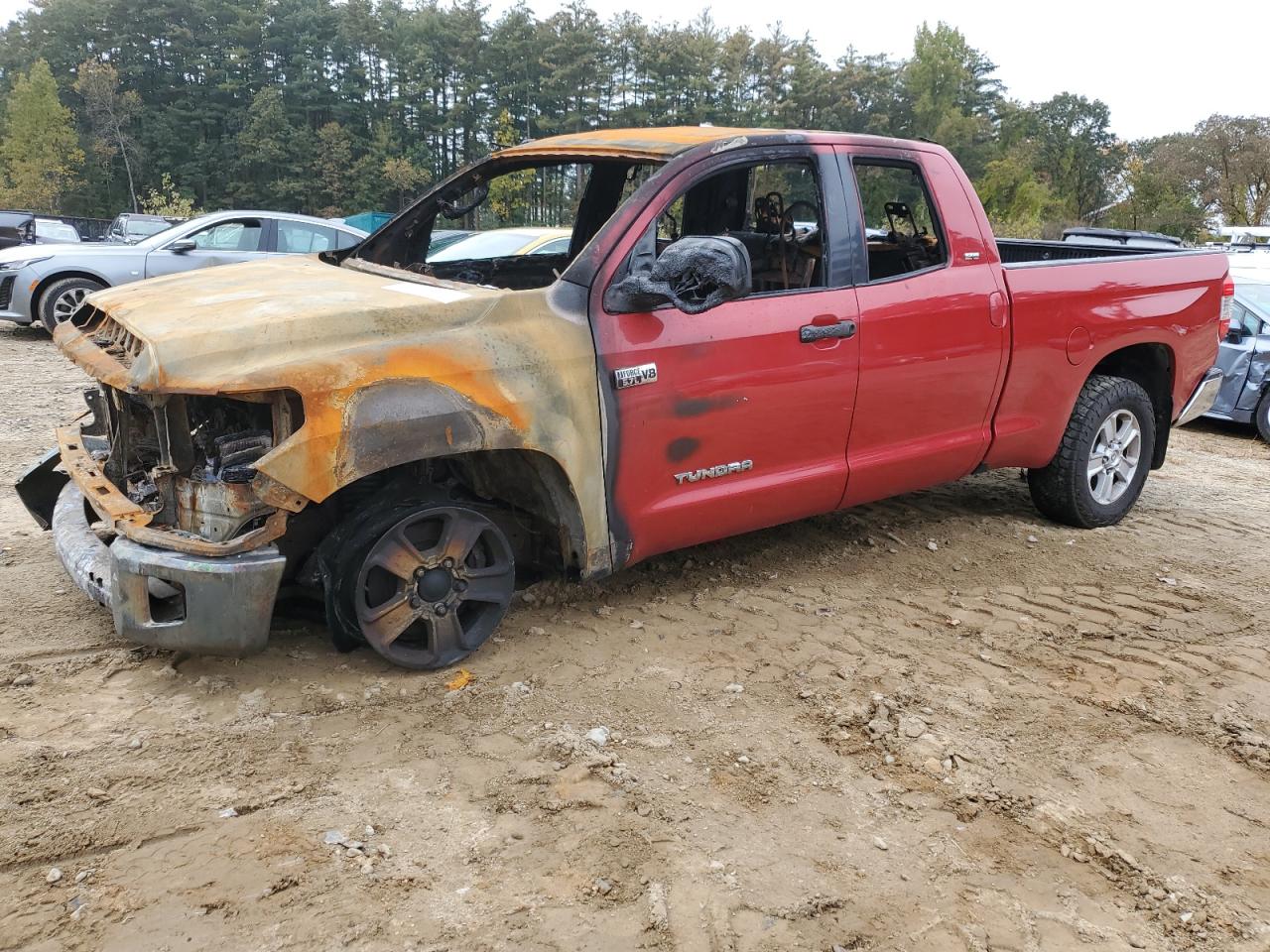 Obraz 2016 TOYOTA TUNDRA DOUBLE CAB SR/SR5 2016