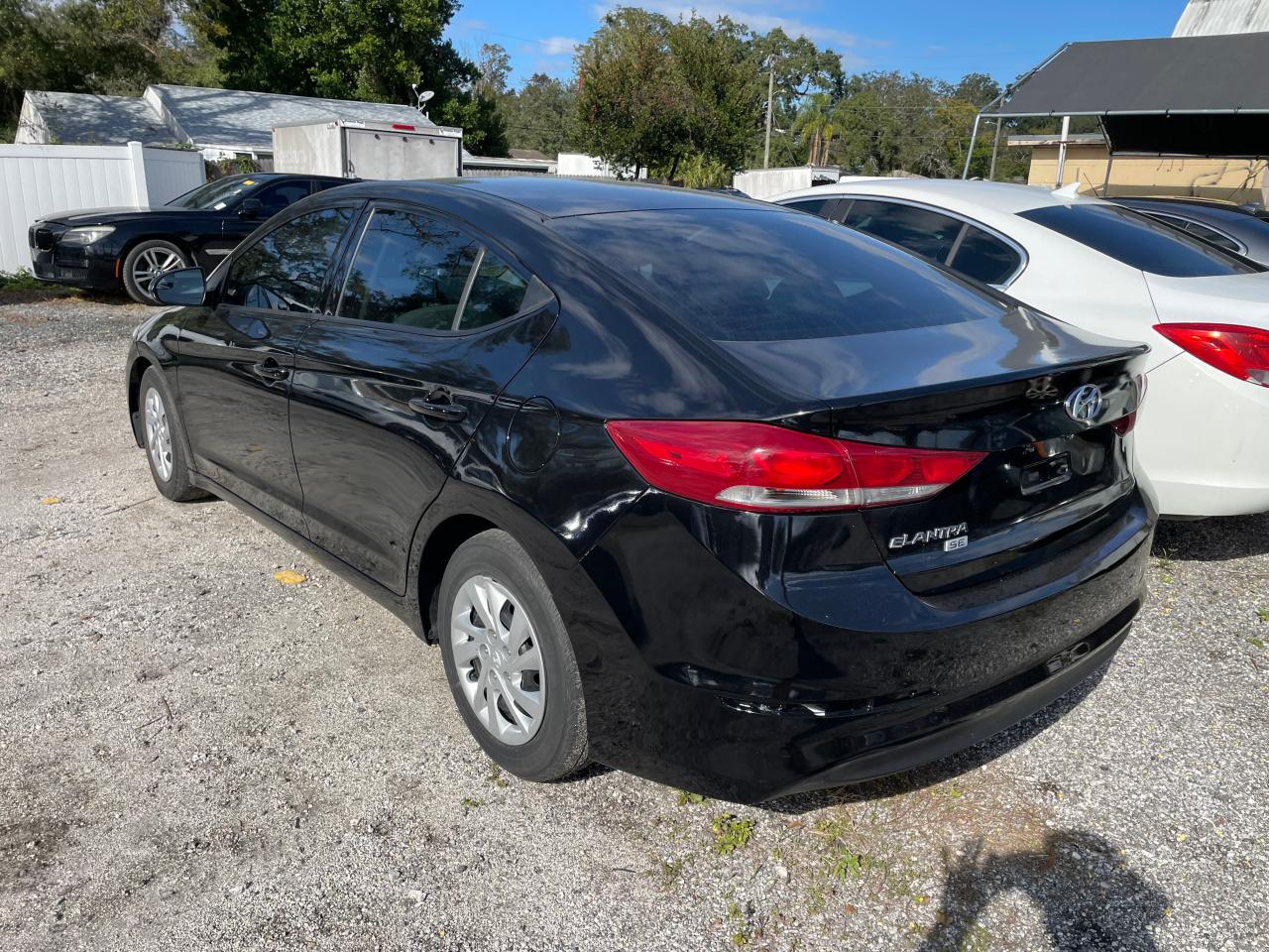 Image 3 of 2018 HYUNDAI ELANTRA SE 2018 with VIN 5NPD74LF6JH324840