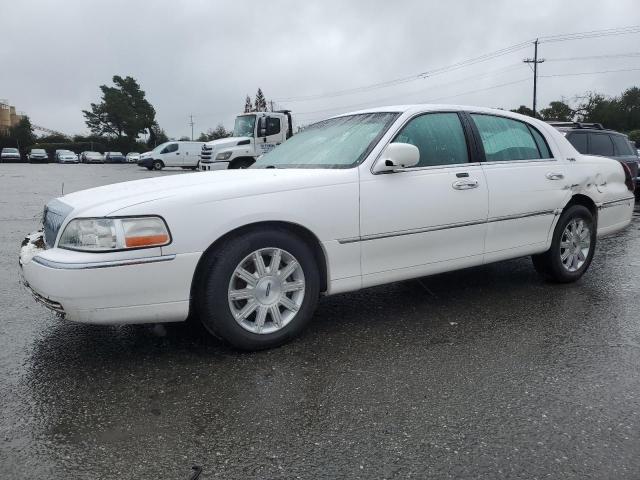 Изображение 1 2011 LINCOLN TOWN CAR SIGNATURE LIMITED 2011 с VIN 2LNBL8CV9BX750082