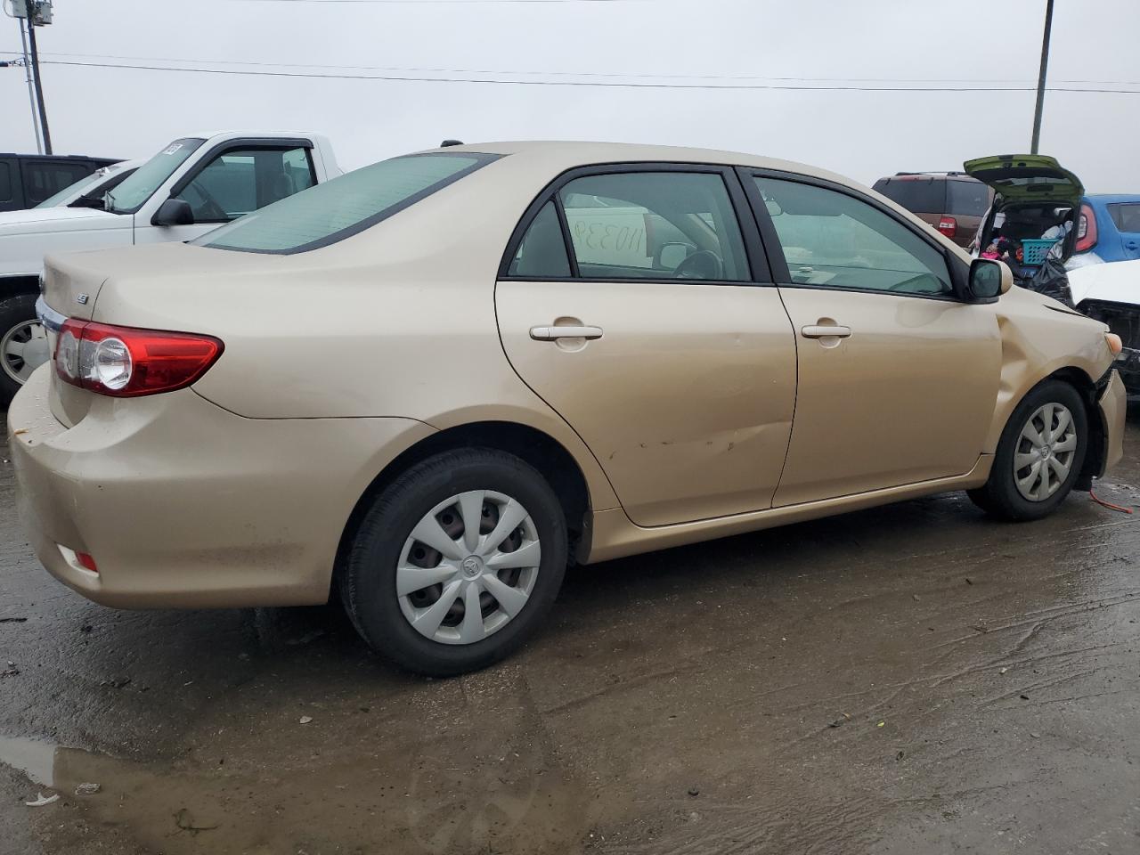 Image 3 of 2011 TOYOTA COROLLA BASE 2011 with VIN JTDBU4EEXB9137745