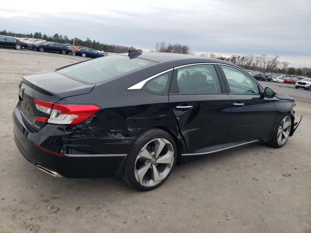 Изображение 3 2018 HONDA ACCORD TOURING 2018 с VIN 1HGCV1F93JA134962