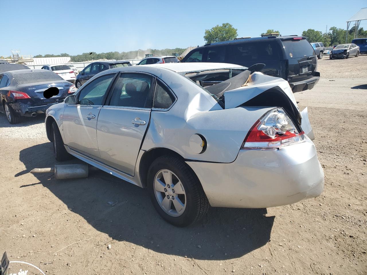 Image 2 of 2010 CHEVROLET IMPALA LT 2010 with VIN 2G1WB5EK8A1101135