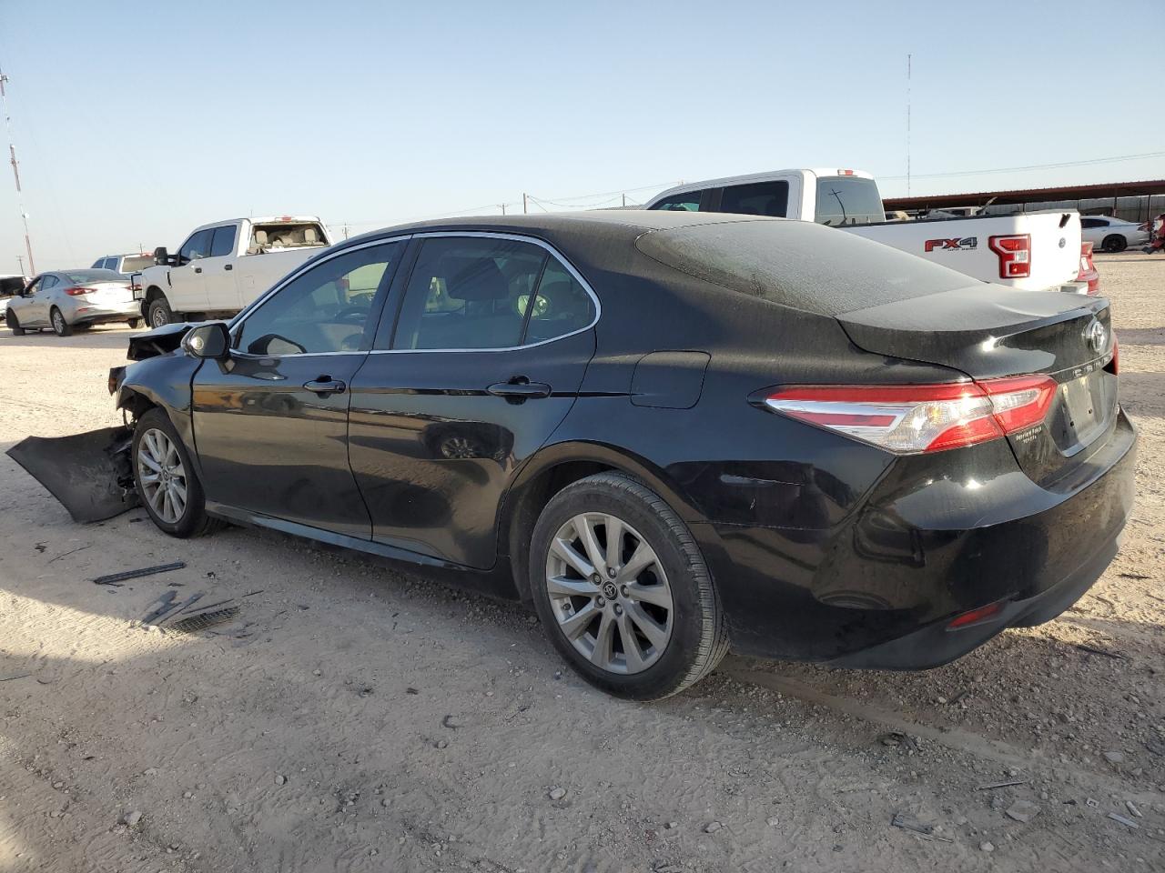 Obraz 2 z 2018 TOYOTA CAMRY L 2018 z VIN JTNB11HK3J3066457