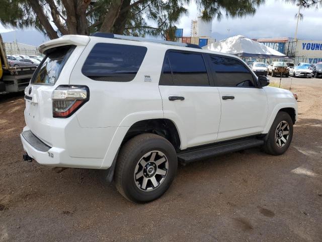 Image 3 of 2019 TOYOTA 4RUNNER SR5 2019 with VIN JTEZU5JR1K5211831
