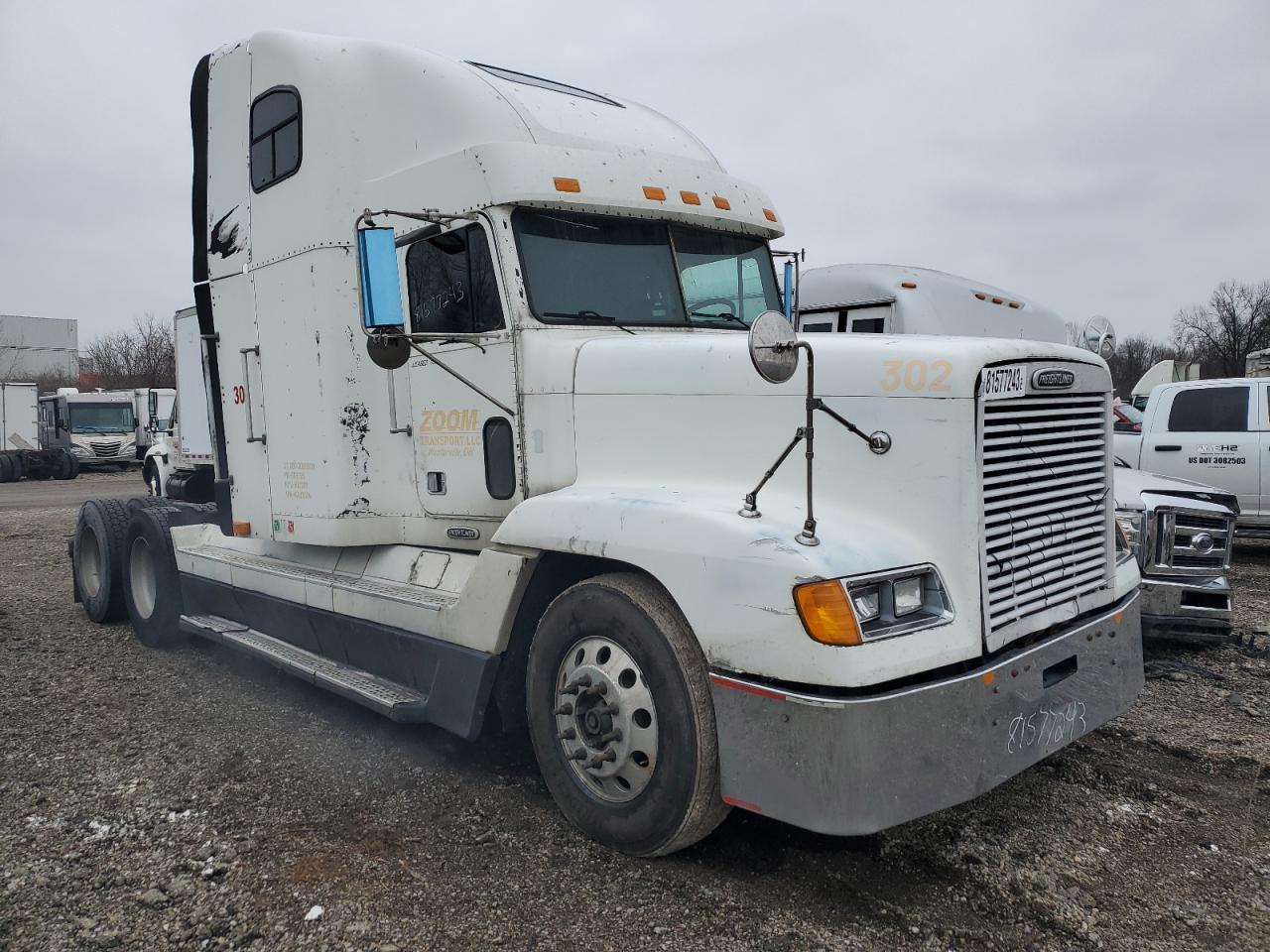 1998 FREIGHTLINER CONVENTIONAL FLD120 1998 image