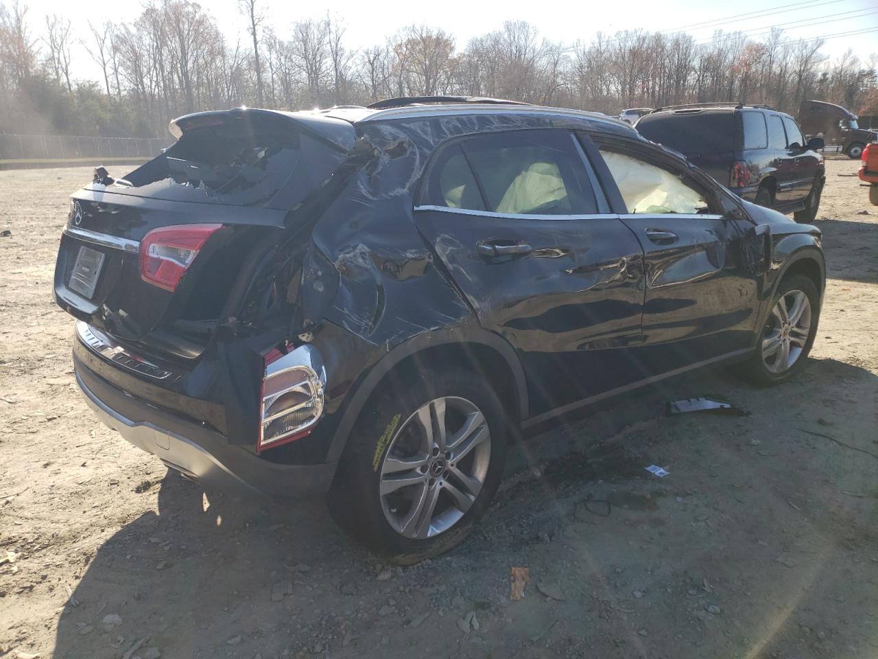 Изображение 3 2019 MERCEDES-BENZ GLA 250 2019 с VIN WDCTG4EB3KU009467