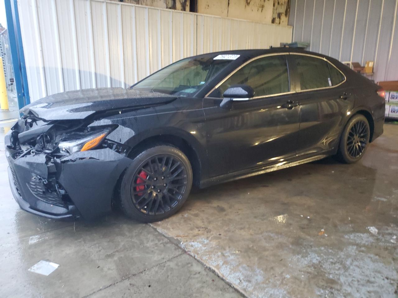 Image 1 of 2022 TOYOTA CAMRY SE 2022 with VIN 4T1G11AK2NU710935