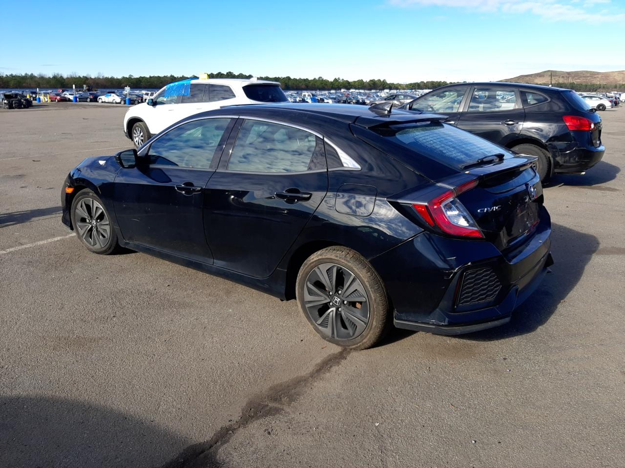 Image 2 of 2018 HONDA CIVIC EX 2018 with VIN SHHFK7H51JU416301