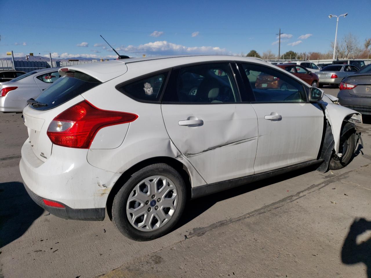 Изображение 3 2012 FORD FOCUS SE 2012 с VIN 1FAHP3K21CL411012