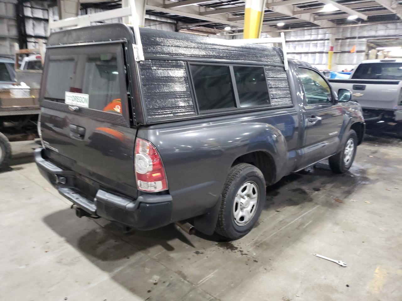 Obraz 3 z 2010 TOYOTA TACOMA  2010 z VIN 5TENX4CN5AZ746462