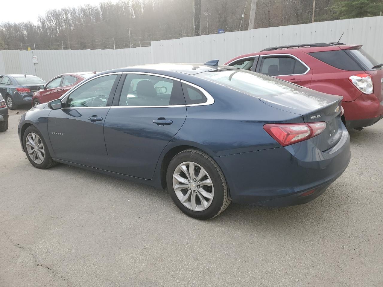 Изображение 2 2021 CHEVROLET MALIBU LT 2021 с VIN 1G1ZD5ST6MF003738