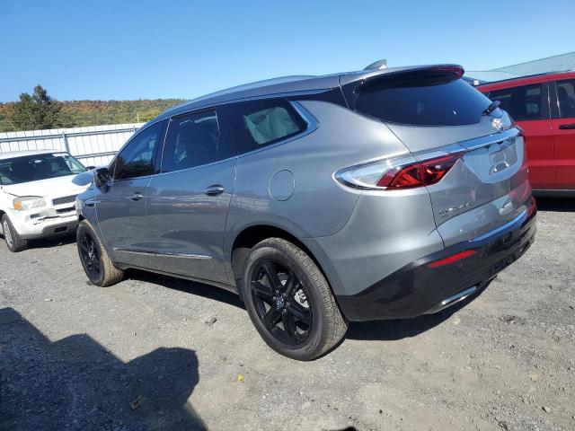 Obraz 2 z 2023 BUICK ENCLAVE ESSENCE 2023 z VIN 5GAEVAKW5PJ128397