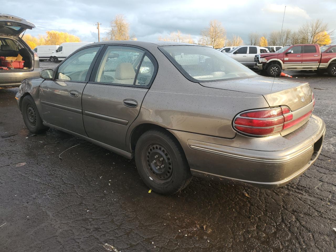 Obraz 2 z 1999 OLDSMOBILE CUTLASS GL 1999 z VIN 1G3NB52M1X6338964