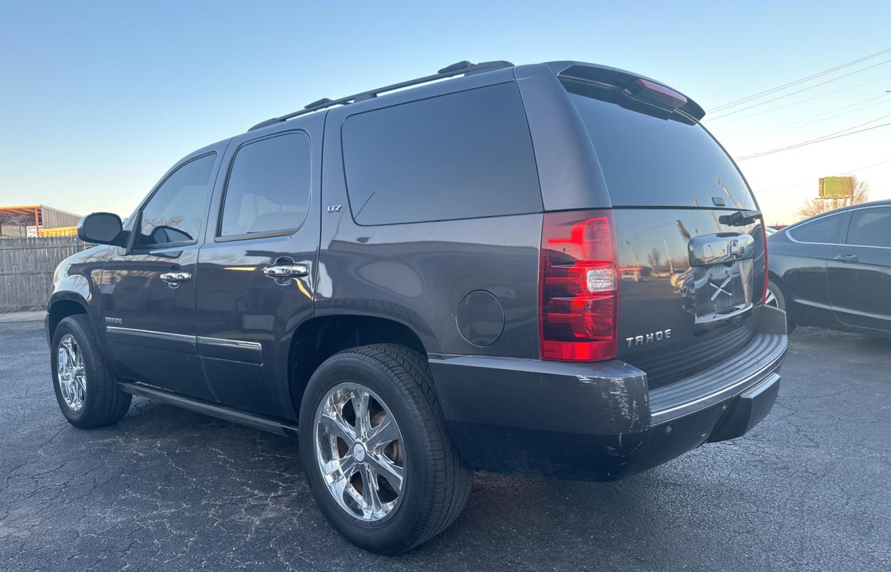 Изображение 3 2010 CHEVROLET TAHOE C1500 LTZ 2010 с VIN 1GNUCCE0XAR104907