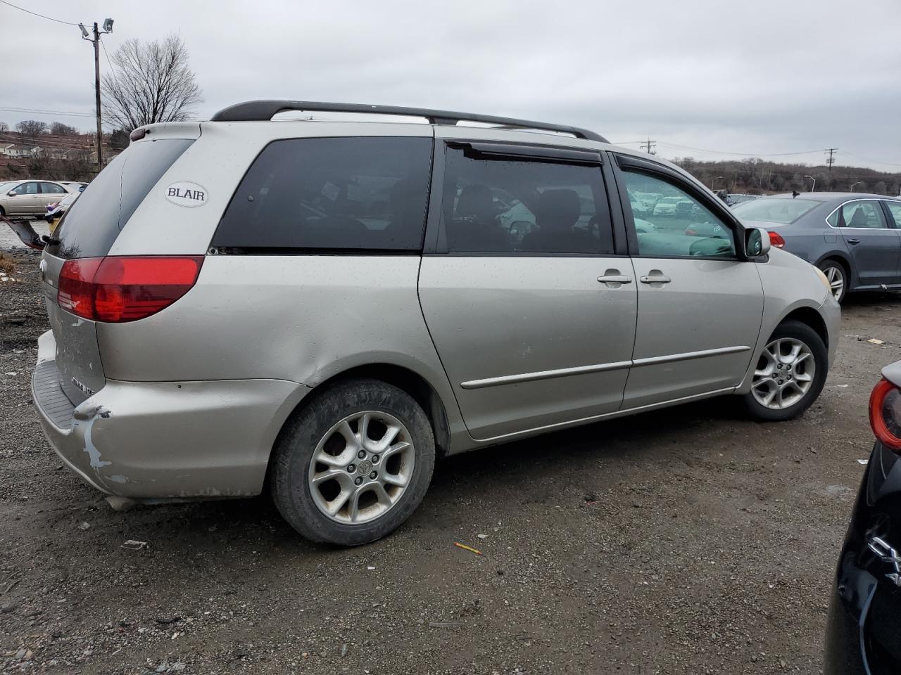 Изображение 3 2004 TOYOTA SIENNA XLE 2004 с VIN 5TDZA22C24S167373