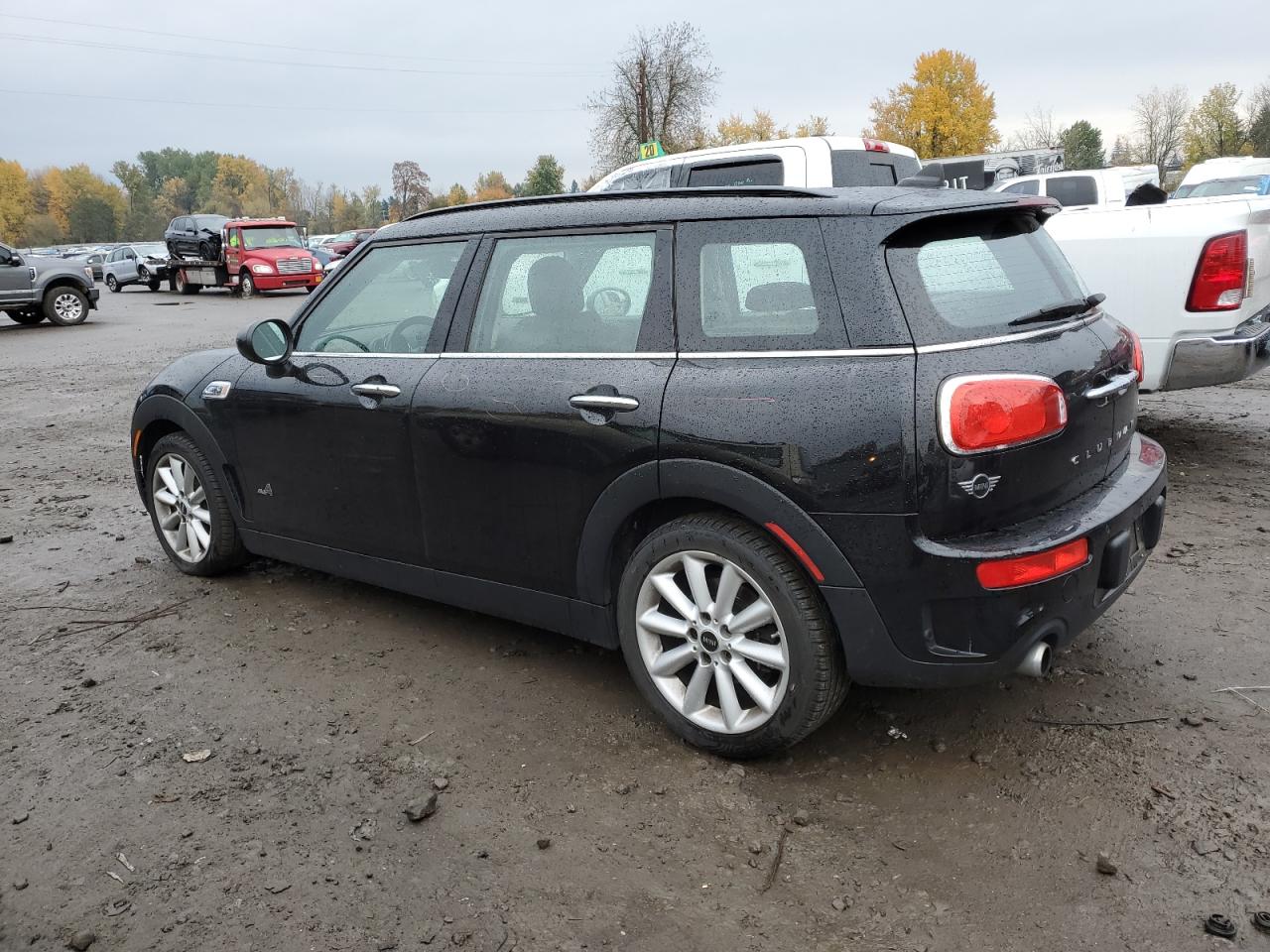 Obraz 2 z 2019 MINI COOPER S CLUBMAN ALL4 2019 z VIN WMWLU5C59K2G03591