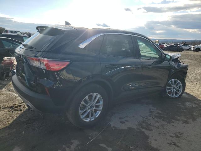 Image 3 of 2022 FORD ESCAPE SE 2022 with VIN 1FMCU9G63NUB30348