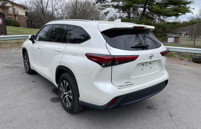 Изображение 3 2020 TOYOTA HIGHLANDER XLE 2020 с VIN 5TDHZRAH5LS512873