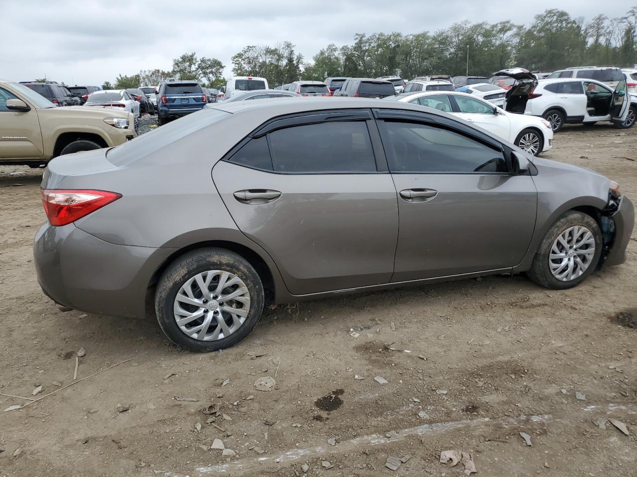 Obraz 3 z 2019 TOYOTA COROLLA L 2019 z VIN 2T1BURHE2KC141730