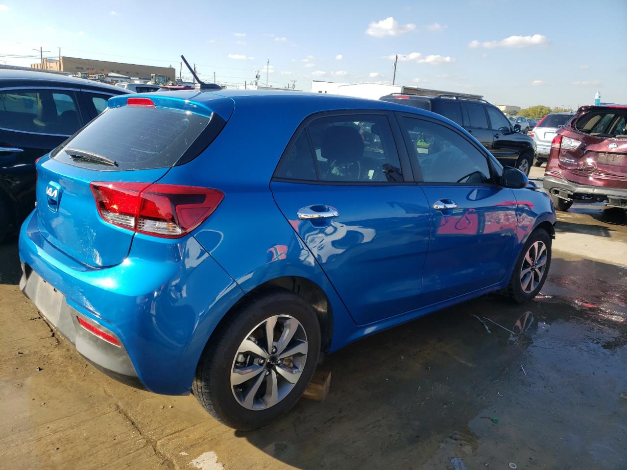 Image 3 of 2023 KIA RIO S 2023 with VIN 3KPA25AD5PE538983