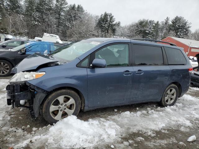 Изображение 2013 TOYOTA SIENNA LE 2013