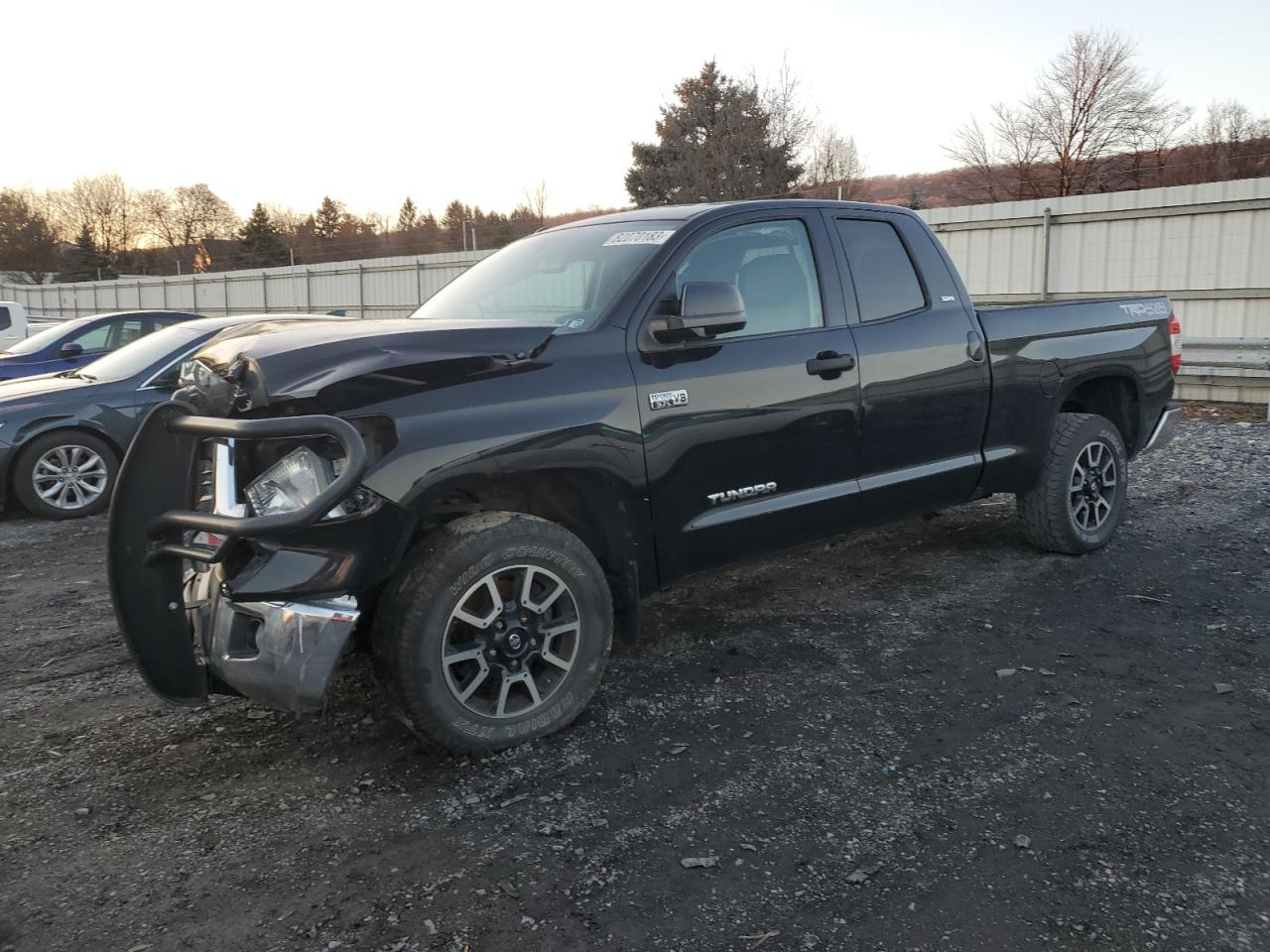 Изображение 2014 TOYOTA TUNDRA DOUBLE CAB SR/SR5 2014