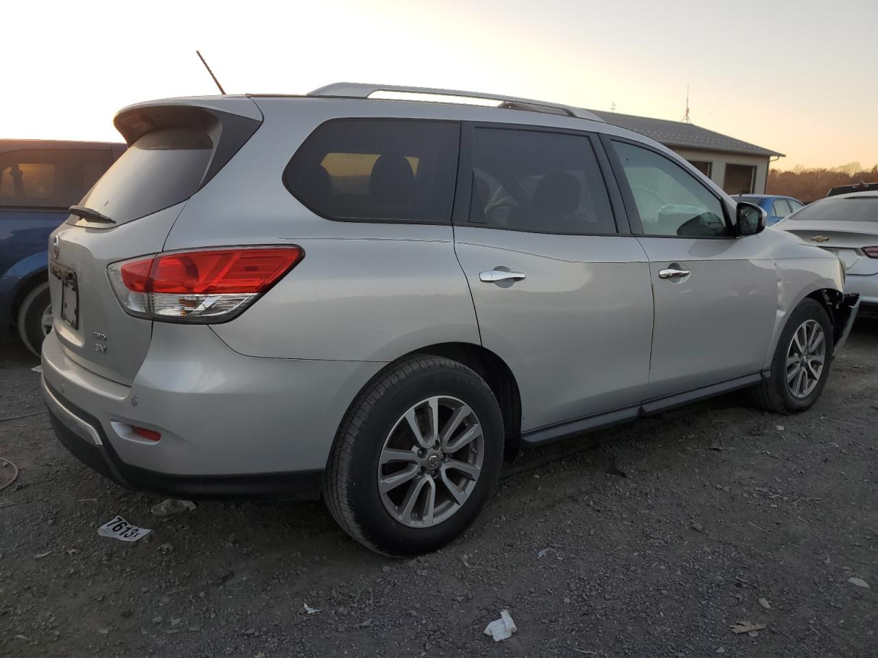 Image 3 of 2015 NISSAN PATHFINDER S 2015 with VIN 5N1AR2MMXFC692032