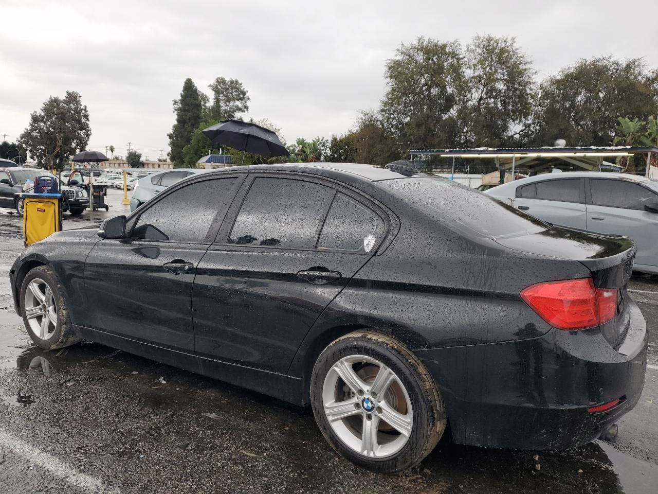 Изображение 2 2013 BMW 320 I 2013 с VIN WBA3B1C50DK130422