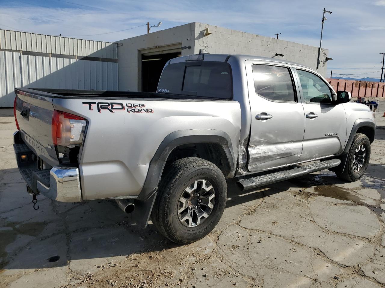 Изображение 3 2017 TOYOTA TACOMA DOUBLE CAB 2017 с VIN 3TMAZ5CN0HM047956