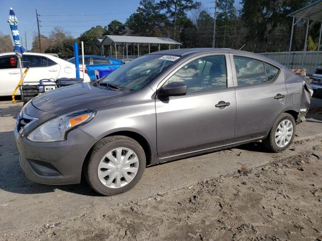 Obraz 1 z 2019 NISSAN VERSA S 2019 z VIN 3N1CN7APXKL826740