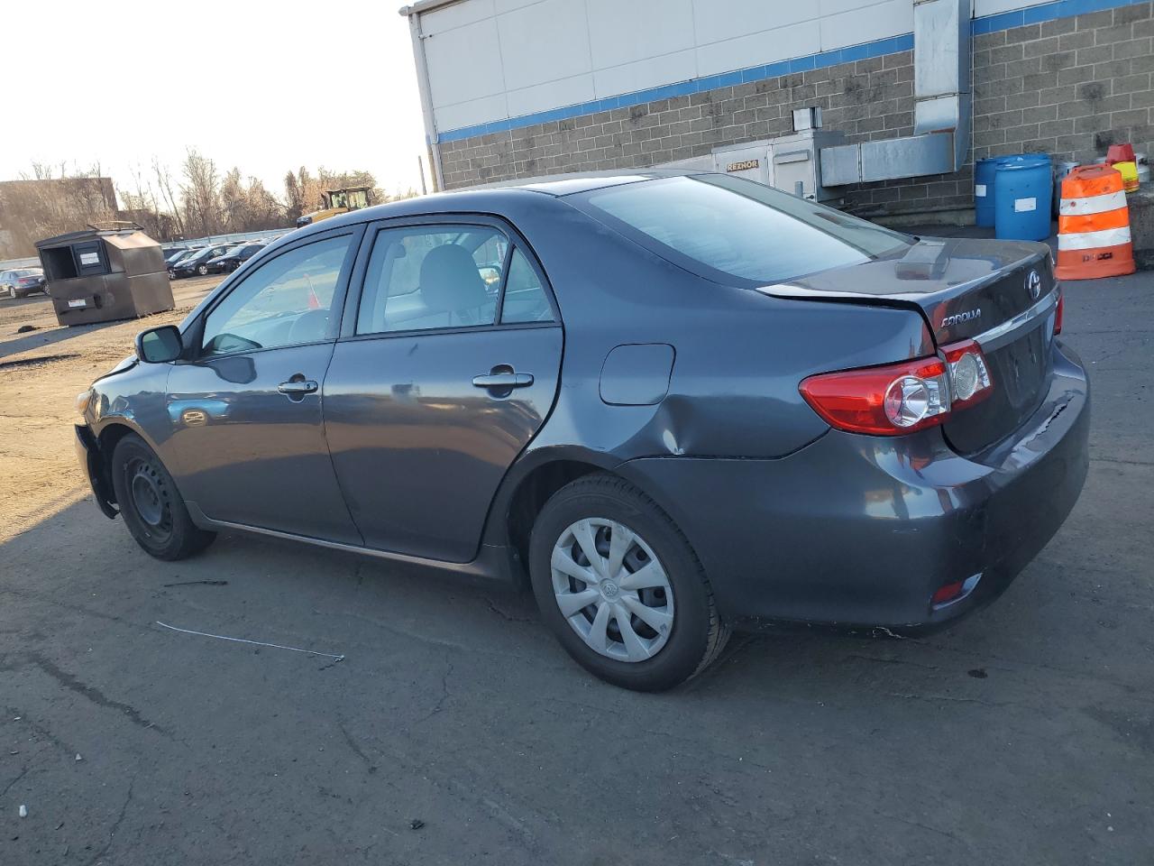 Obraz 2 z 2011 TOYOTA COROLLA BASE 2011 z VIN 2T1BU4EE1BC696613