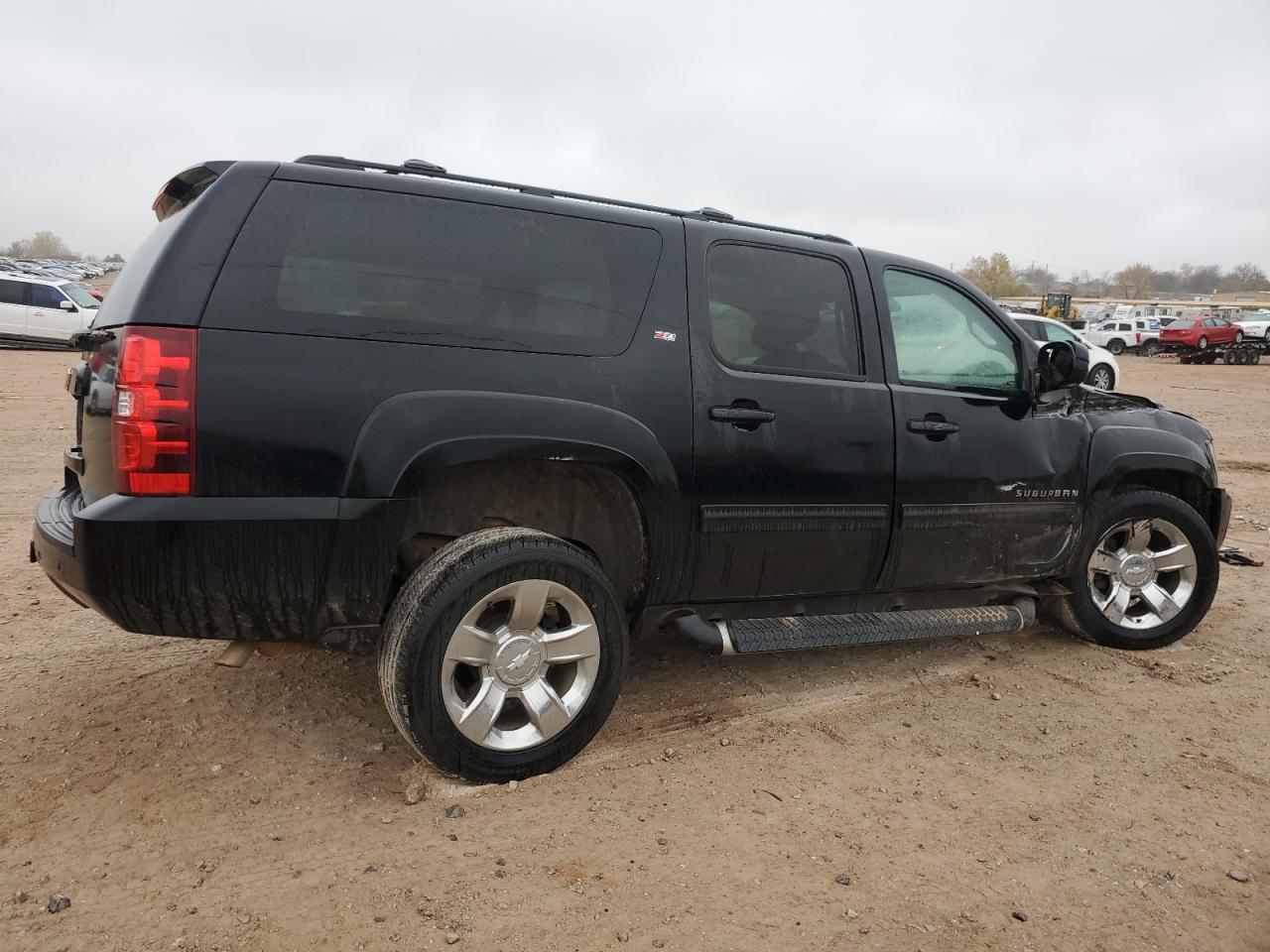 Obraz 3 z 2014 CHEVROLET SUBURBAN K1500 LT 2014 z VIN 1GNSKJE79ER129962