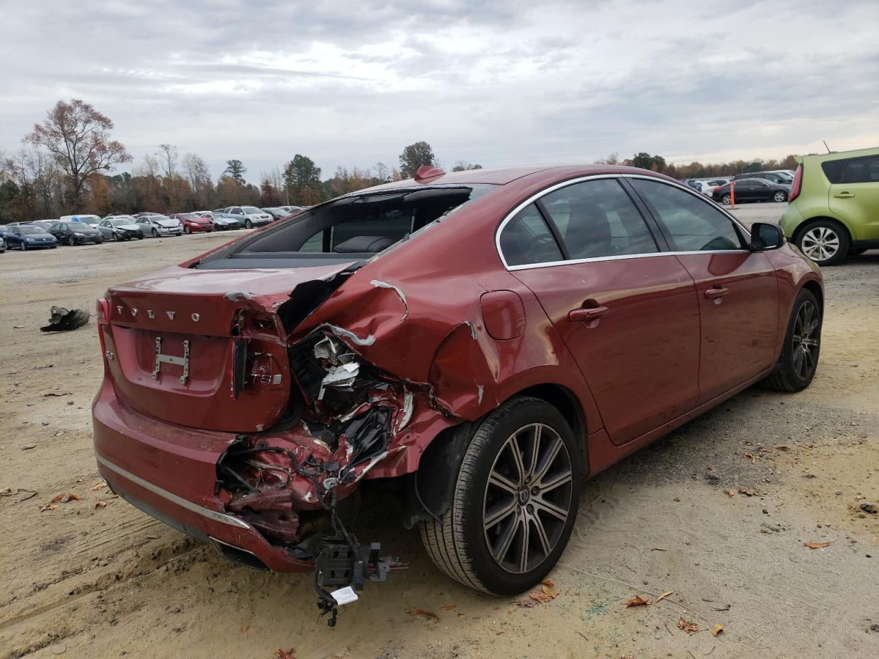 Изображение 3 2016 VOLVO S60 PREMIER 2016 с VIN LYV402FK2GB097897