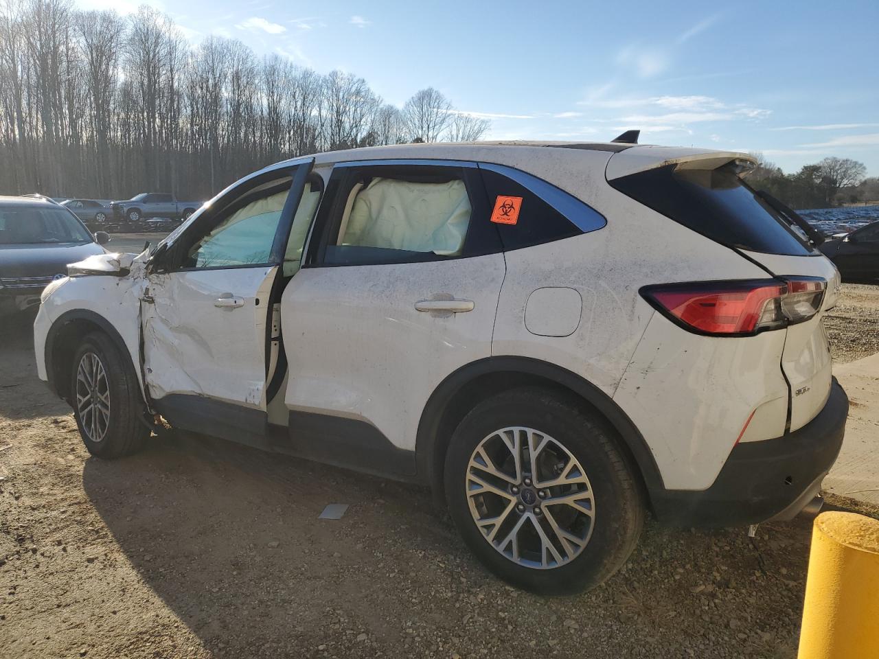 Изображение 2 2022 FORD ESCAPE SEL 2022 с VIN 1FMCU9H68NUA18028