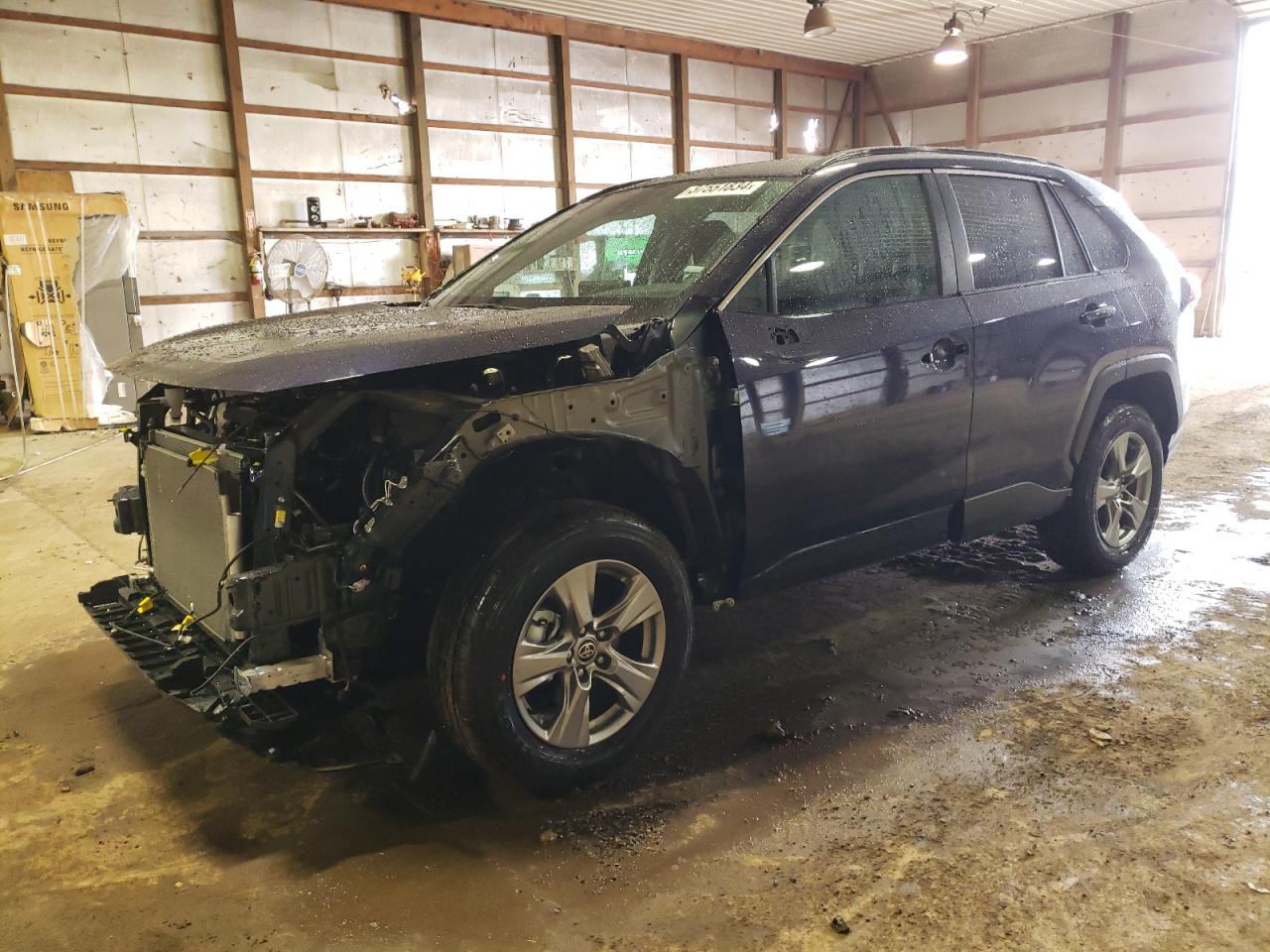 Image 1 of 2024 TOYOTA RAV4 XLE 2024 with VIN 2T3P1RFV2RW424985