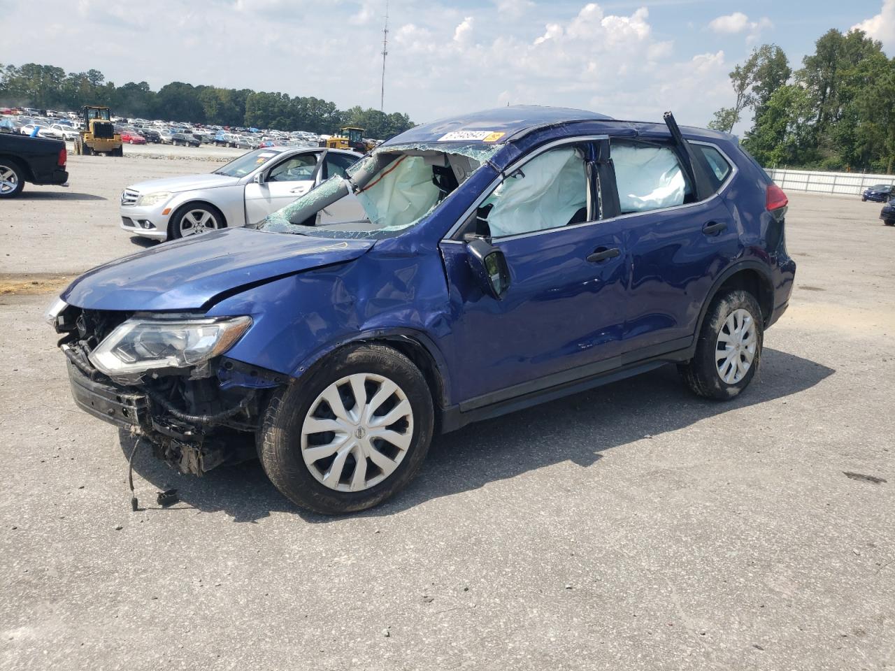 Image 1 of 2017 NISSAN ROGUE S 2017 with VIN KNMAT2MT0HP555089