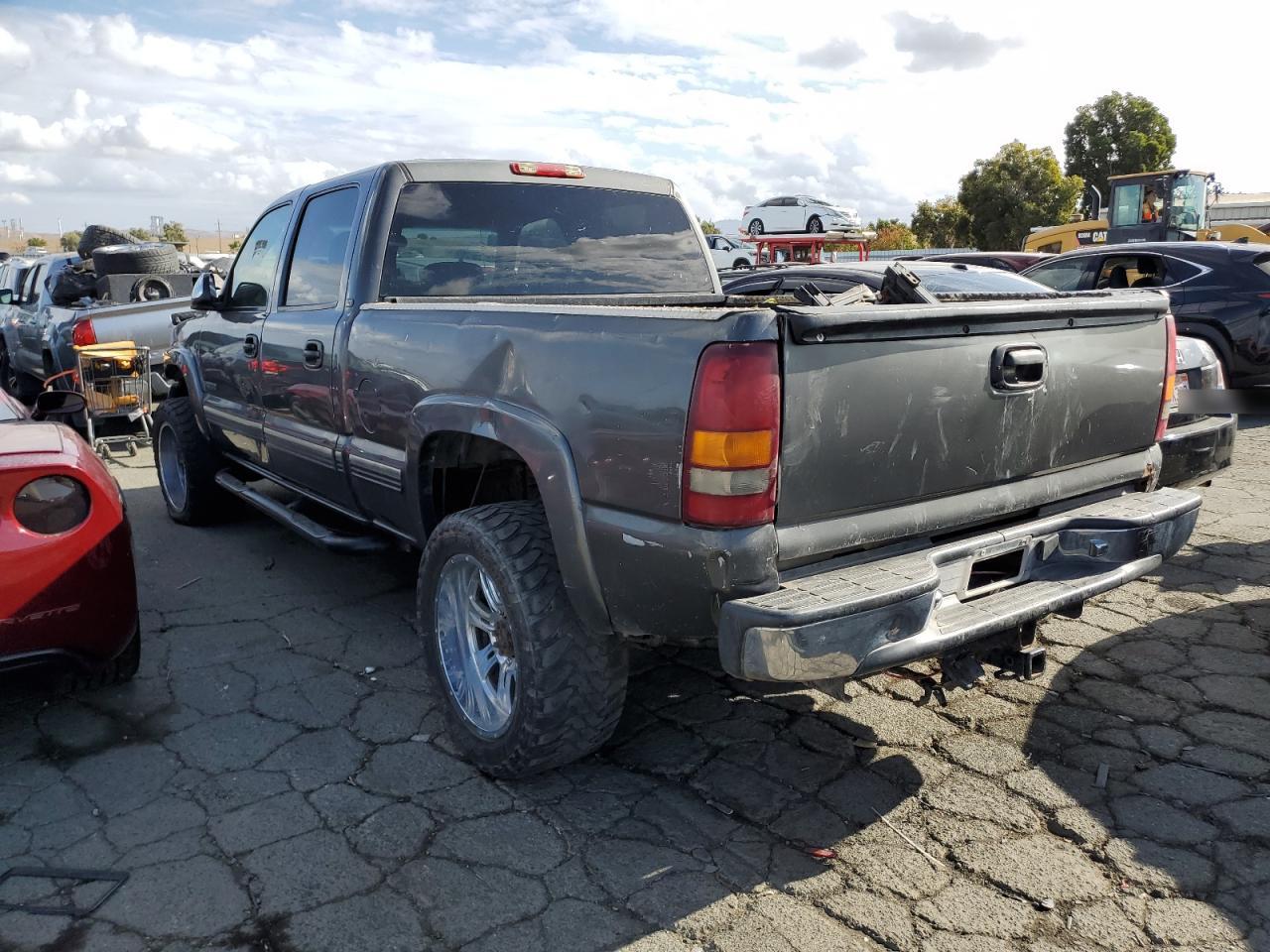 Изображение 2 2002 CHEVROLET SILVERADO K2500 HEAVY DUTY 2002 с VIN 1GCHK23U02F212226