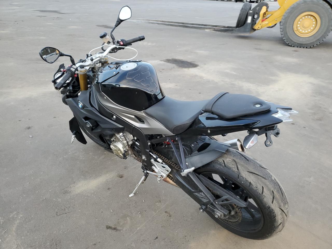 Image 3 of 2016 BMW S 1000 R 2016 with VIN WB10D120XGZ696585