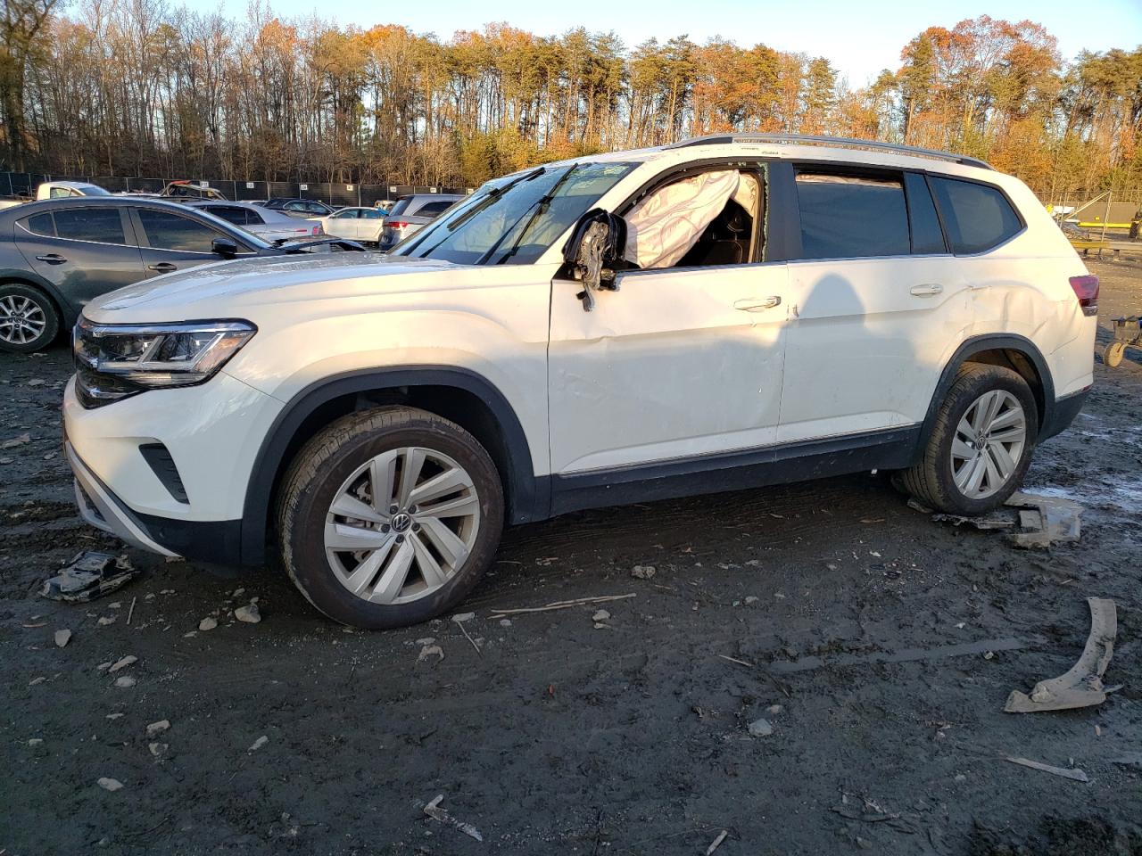 Image 1 of 2021 VOLKSWAGEN ATLAS SEL 2021 with VIN 1V2ER2CA1MC595861