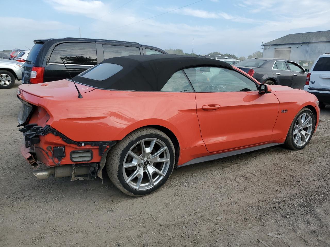 Image 3 of 2015 FORD MUSTANG GT 2015 with VIN 1FATP8FF6F5323621