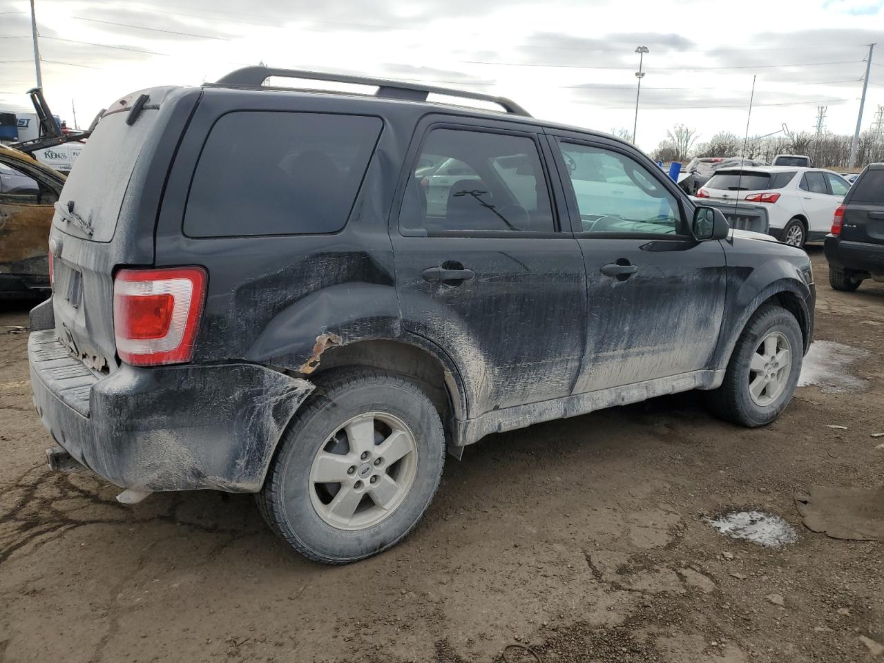 Image 3 of 2010 FORD ESCAPE XLT 2010 with VIN 1FMCU9D7XAKC28151
