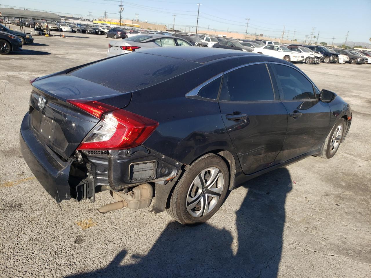 Изображение 3 2018 HONDA CIVIC LX 2018 с VIN 2HGFC2F57JH573038