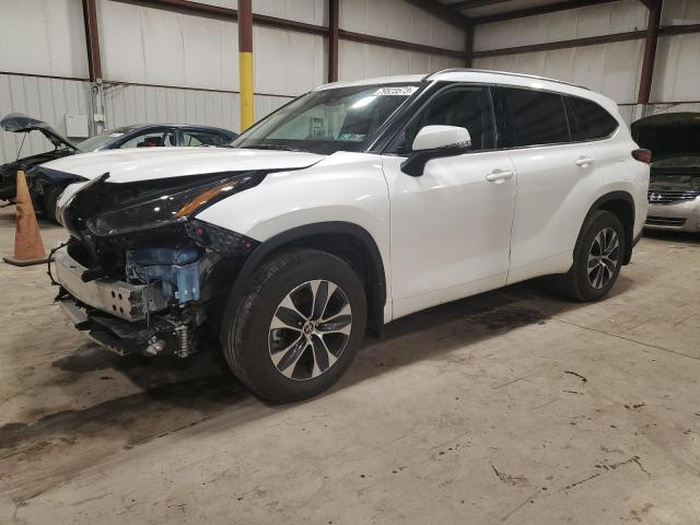 Изображение 1 2021 TOYOTA HIGHLANDER XLE 2021 с VIN 5TDHZRBHXMS527885