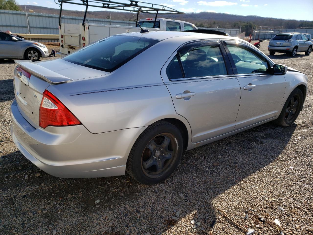 Image 3 of 2011 FORD FUSION SE 2011 with VIN 3FAHP0HA2BR277589