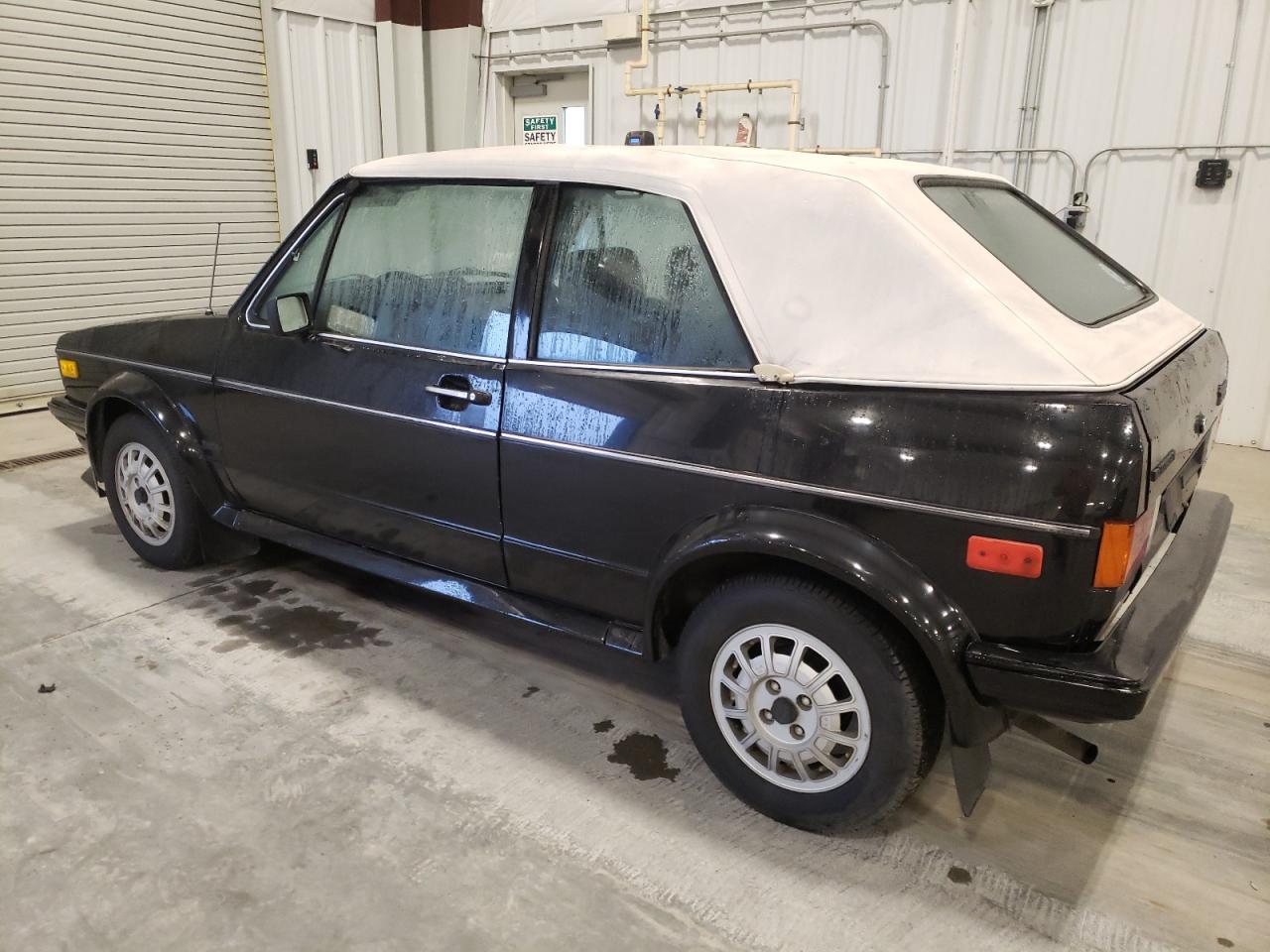 Obraz 2 z 1981 VOLKSWAGEN RABBIT DELUXE 1981 z VIN WVWCA0157BK003828