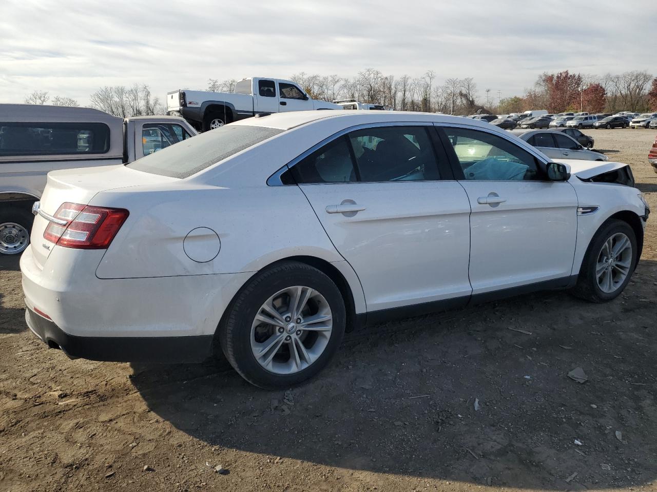 Изображение 3 2017 FORD TAURUS SEL 2017 с VIN 1FAHP2E80HG122116