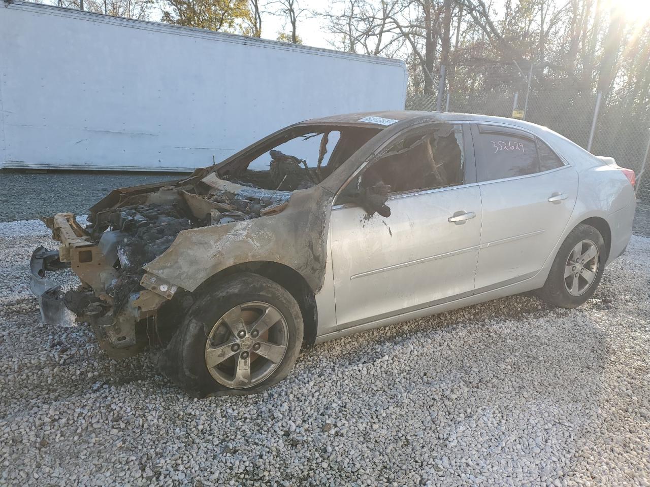 Obraz 1 z 2015 CHEVROLET MALIBU LS 2015 z VIN 1G11B5SL6FF352629