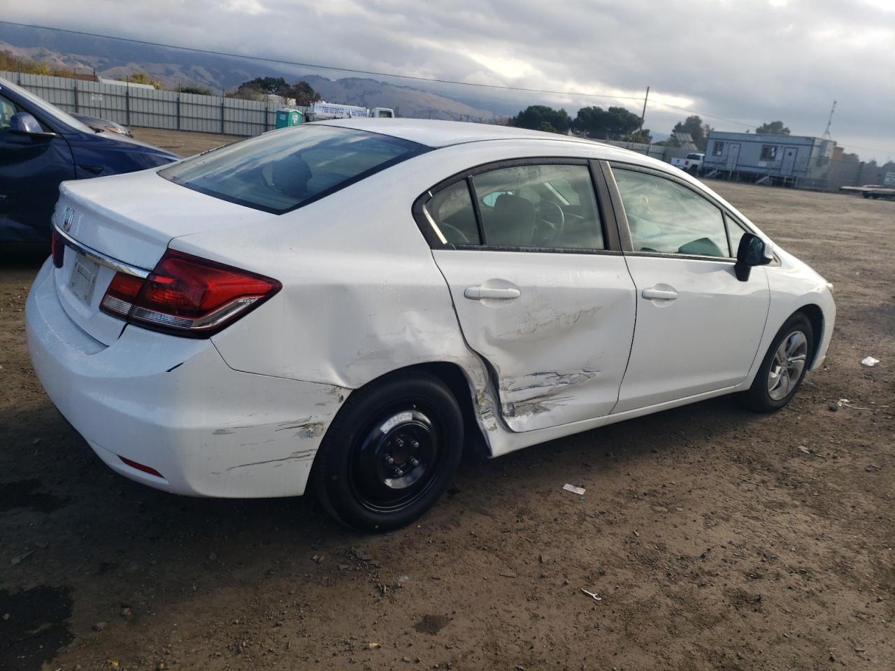 Image 3 of 2013 HONDA CIVIC LX 2013 with VIN 19XFB2F59DE213416