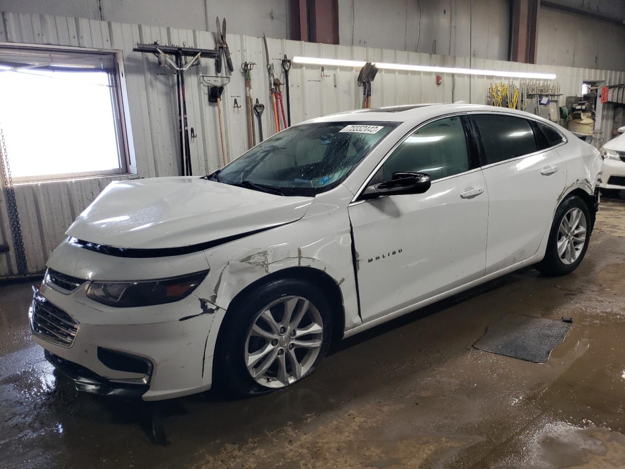 Изображение 1 2016 CHEVROLET MALIBU LT 2016 с VIN 1G1ZE5ST4GF313937